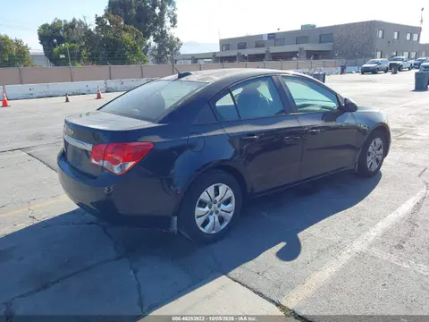 2015 Chevrolet Cruze Ls Manual VIN 1G1PB5SG0F7156872 фото 4