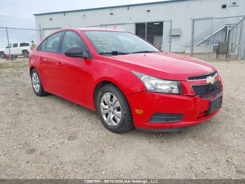 1G1PL5SHXE7121647 — 2014 Chevrolet Cruze LS, Задняя часть (Rear), фото до ремонта