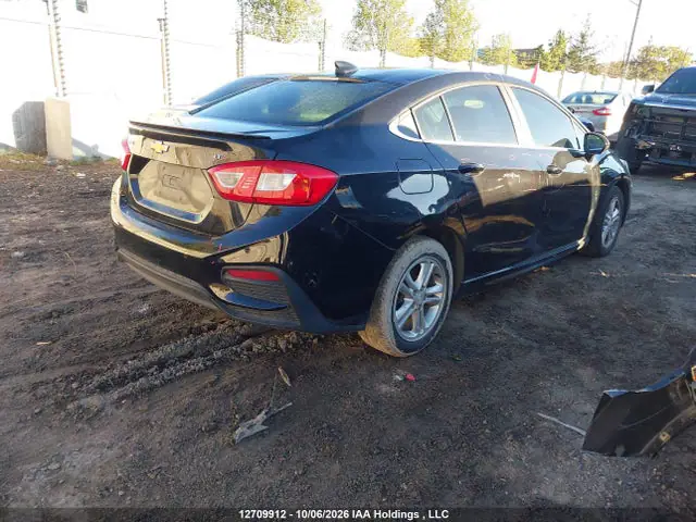 1G1BE5SM0H7111330 — 2017 Chevrolet Cruze LT Auto, фото 4 с аукциона IAAI 13.10.2026, Передняя часть