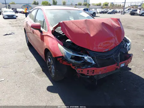 1G1BE5SM5H7126583 — 2017 Chevrolet Cruze LT Auto, Передняя часть (Front & Rear), фото до ремонта