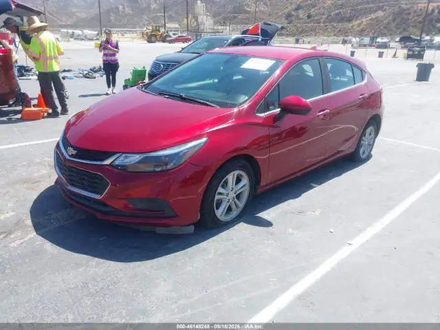 3G1BE6SM4HS511298 — 2017 Chevrolet Cruze LT Auto, фото 2 с аукциона IAAI 30.09.2026, Естественный износ