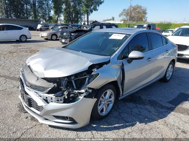 1G1BE5SM5H7138779 — 2017 Chevrolet Cruze LT Auto, фото 2 с аукциона IAAI 13.10.2026, Передняя часть