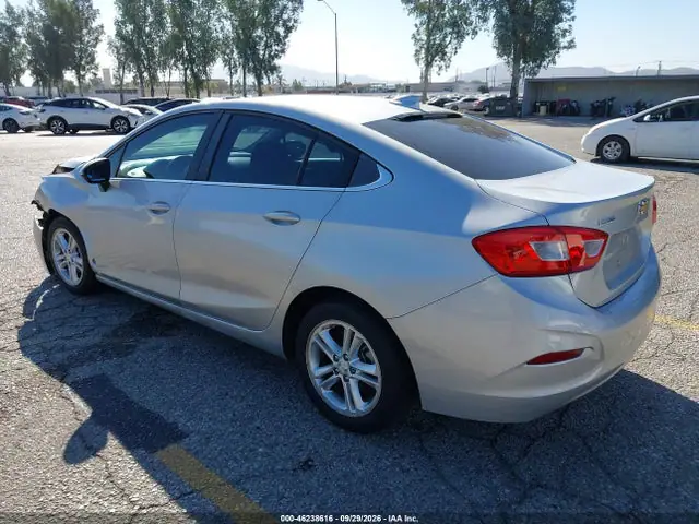 1G1BE5SM5H7138779 — 2017 Chevrolet Cruze LT Auto, фото 3 с аукциона IAAI 13.10.2026, Передняя часть