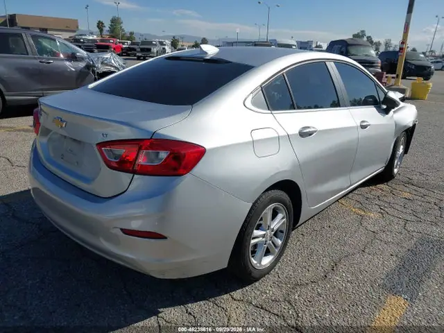 1G1BE5SM5H7138779 — 2017 Chevrolet Cruze LT Auto, фото 4 с аукциона IAAI 13.10.2026, Передняя часть