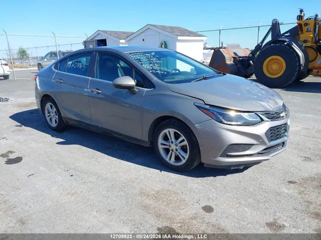 2018 Chevrolet Cruze Lt Auto VIN 1G1BE5SM5J7211865 фото 1