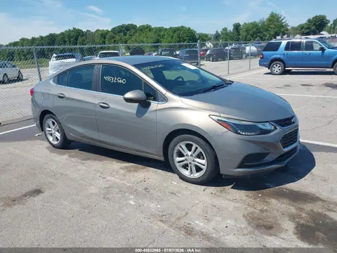1G1BE5SM1J7233832 — 2018 Chevrolet Cruze LT Auto, Левый бок (Left Side), фото до ремонта
