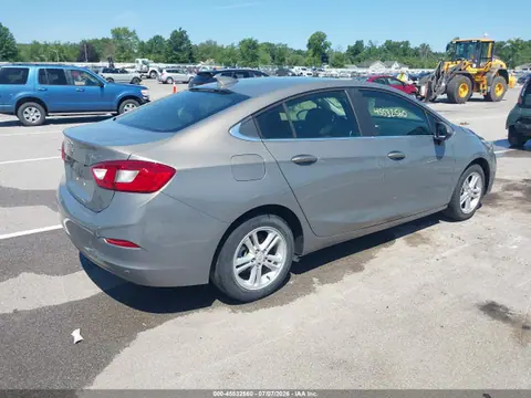 2018 Chevrolet Cruze Lt Auto VIN 1G1BE5SM1J7233832 фото 4