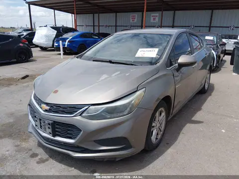 2018 Chevrolet Cruze Lt Auto VIN 1G1BE5SM2J7247125 фото 2