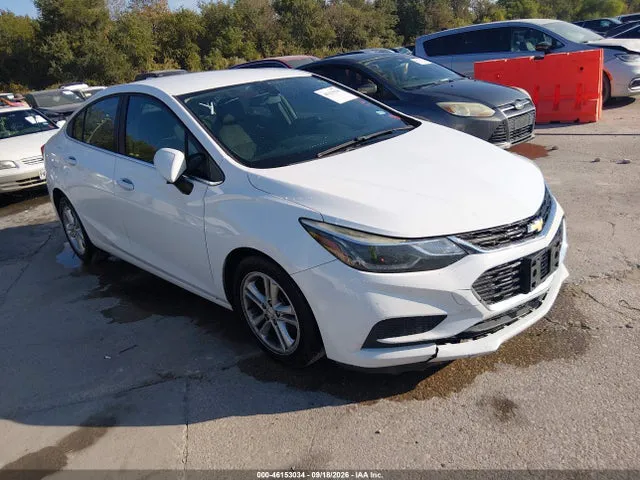 2018 Chevrolet Cruze Lt Auto VIN 1G1BE5SM2J7167419 фото 1