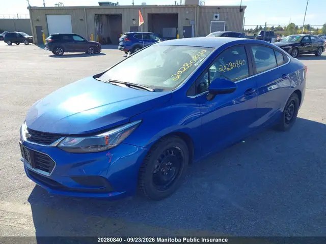 1G1BE5SM6J7202883 — 2018 Chevrolet Cruze LT Turbo, фото 2 с аукциона IAAI 29.09.2026, Правый бок