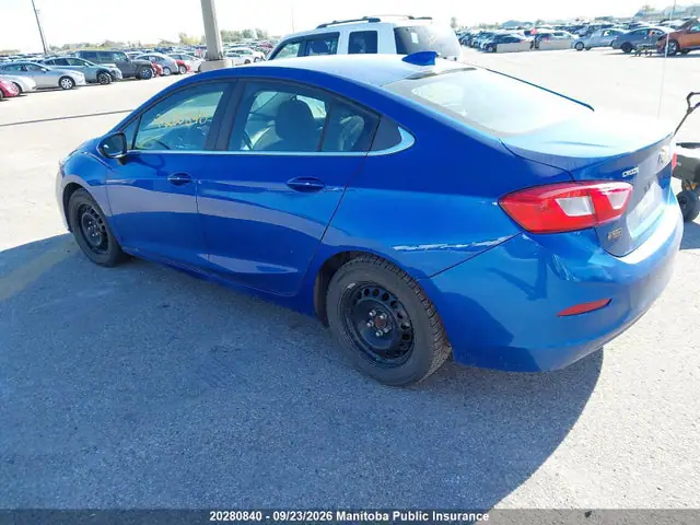 1G1BE5SM6J7202883 — 2018 Chevrolet Cruze LT Turbo, фото 3 с аукциона IAAI 29.09.2026, Правый бок