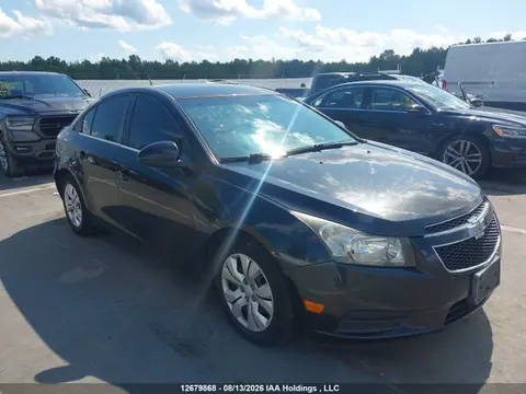 1G1PC5SB2E7276818 — 2014 Chevrolet Cruze LT, Задняя часть, фото до ремонта