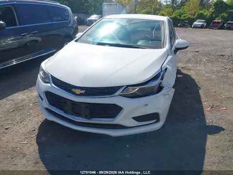 2017 Chevrolet CRUZE LT VIN 3G1BE6SM5HS551874 фото 2