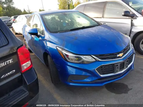 2017 Chevrolet CRUZE LT VIN 3G1BE5SMXHS570219 фото 1