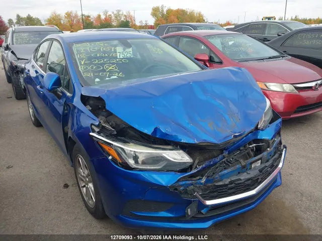 2018 Chevrolet CRUZE LT VIN 1G1BE5SM5J7225250 фото 1