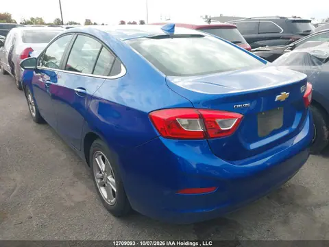 2018 Chevrolet CRUZE LT VIN 1G1BE5SM5J7225250 фото 3