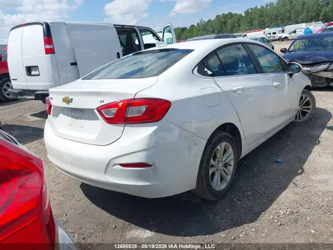 2019 Chevrolet CRUZE LT VIN 1G1BE5SM6K7137485 фото 4