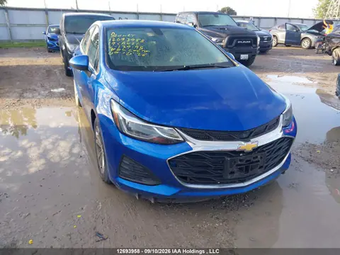 1G1BE5SM2K7139198 — 2019 Chevrolet Cruze LT, Задняя часть (Rear), фото до ремонта