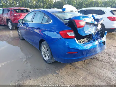 2019 Chevrolet CRUZE LT VIN 1G1BE5SM2K7139198 фото 3