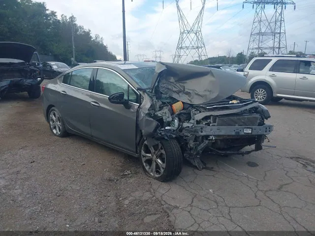 2017 Chevrolet Cruze Premier Auto VIN 1G1BF5SM5H7250298 фото 1