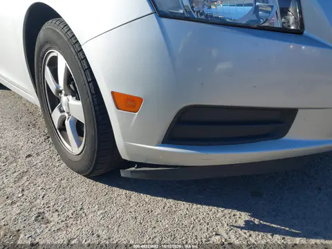1G1PC5SB3D7268757 — 2013 Chevrolet Cruze, Сзади, фото до ремонта