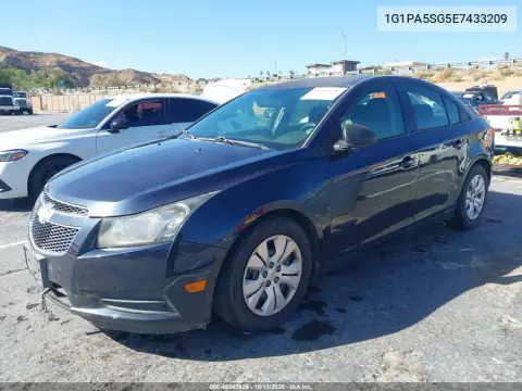 2014 Chevrolet Cruze Ls Auto VIN 1G1PA5SG5E7433209 фото 3