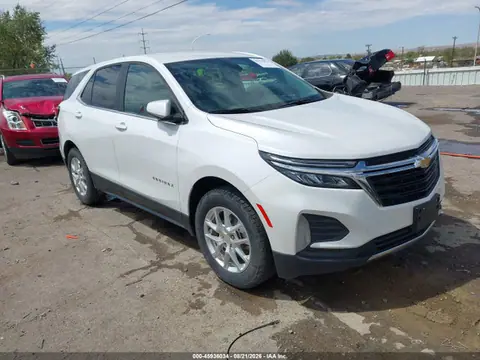3GNAXUEV0NL177077 — 2022 Chevrolet Equinox AWD LT, Левый бок (Left Side), фото до ремонта