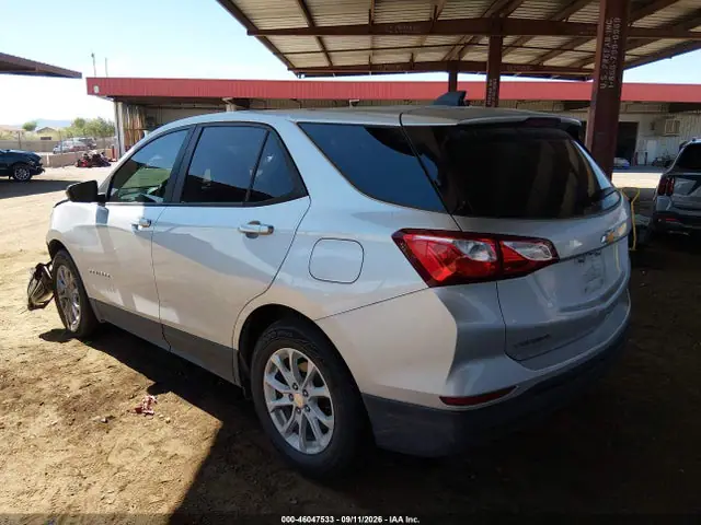 3GNAXHEV9MS143487 — 2021 Chevrolet Equinox FWD LS, фото 3 с аукциона IAAI 13.10.2026, Передняя часть