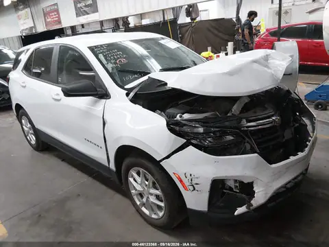 3GNAXHEV6NS214534 — 2022 Chevrolet Equinox FWD LS, Передняя часть (Front End), фото до ремонта