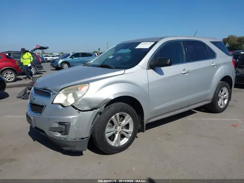 2015 Chevrolet EQUINOX LS VIN 2GNALAEK6F6422812 фото 2