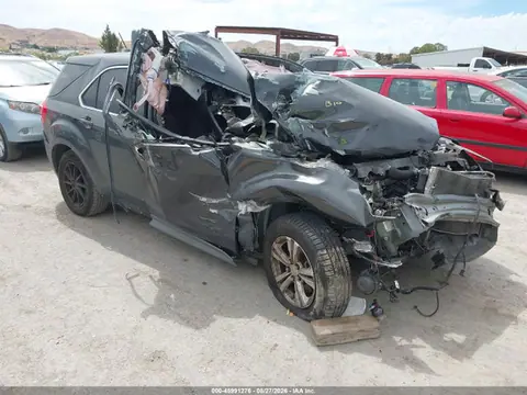2GNALBEK3H1526423 — 2017 Chevrolet Equinox LS, Биологическая или химическая опасность (Biohazard), фото до ремонта