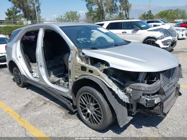2GNAXHEV5J6162130 — 2018 Chevrolet Equinox LS, Угон (Theft), фото до ремонта