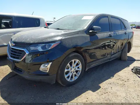 2018 Chevrolet EQUINOX LS VIN 2GNAXHEVXJ6333406 фото 2