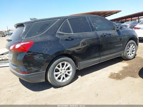 2018 Chevrolet EQUINOX LS VIN 2GNAXHEVXJ6333406 фото 4