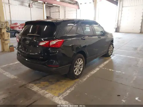 2019 Chevrolet EQUINOX LS VIN 3GNAXSEV1KL157629 фото 4