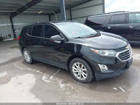 2GNAXHEV3K6260252 — 2019 Chevrolet Equinox LS, Задняя часть слева (Left Rear), фото до ремонта