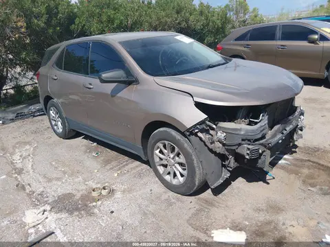 2GNAXHEV2K6282694 — 2019 Chevrolet Equinox LS, Передняя часть (Front End), фото до ремонта