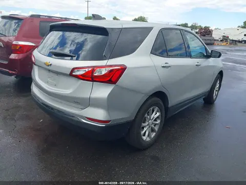 2019 Chevrolet EQUINOX LS VIN 3GNAXSEV8KS563896 фото 4