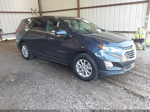3GNAXJEV2JS590956 — 2018 Chevrolet Equinox LT, Левый бок (Left Side), фото до ремонта