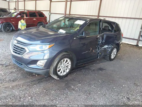 2018 Chevrolet EQUINOX LT VIN 3GNAXJEV2JS590956 фото 2
