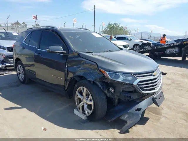 2GNAXKEX6J6297373 — 2018 Chevrolet Equinox LT, Передняя часть справа (Right Front), фото до ремонта