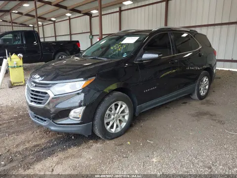 2018 Chevrolet EQUINOX LT VIN 2GNAXJEV3J6248527 фото 2