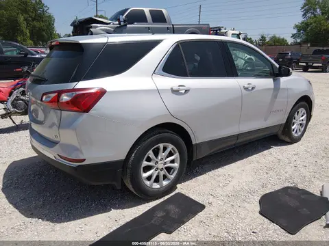 2019 Chevrolet EQUINOX LT VIN 2GNAXKEVXK6297604 фото 4