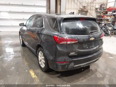 2022 Chevrolet EQUINOX LT VIN 2GNAXUEV7N6133775 фото 3