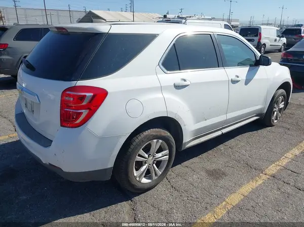 2GNALBEK7H1513917 — 2017 Chevrolet Equinox, фото 4 с аукциона IAAI 13.10.2026, Естественный износ