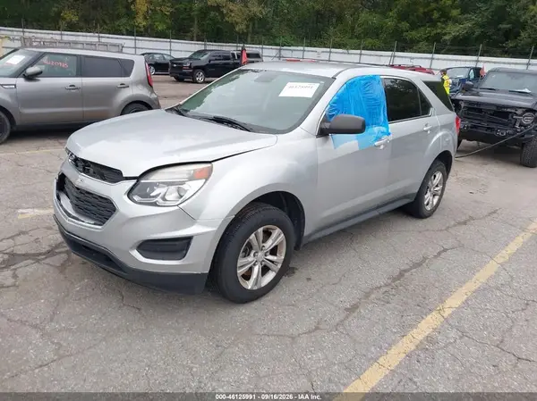 2GNALBEK2H1582157 — 2017 Chevrolet Equinox, фото 2 с аукциона IAAI 13.10.2026, Передняя часть справа