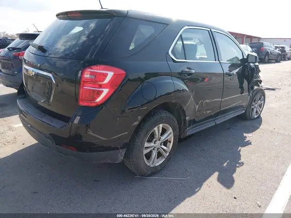 2GNALBEK0H1518120 — 2017 Chevrolet Equinox, фото 4 с аукциона IAAI, Повреждения со всех сторон