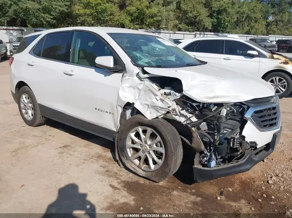 2GNAXJEV5J6207672 — 2018 Chevrolet Equinox, Правый бок (Right Side), фото до ремонта