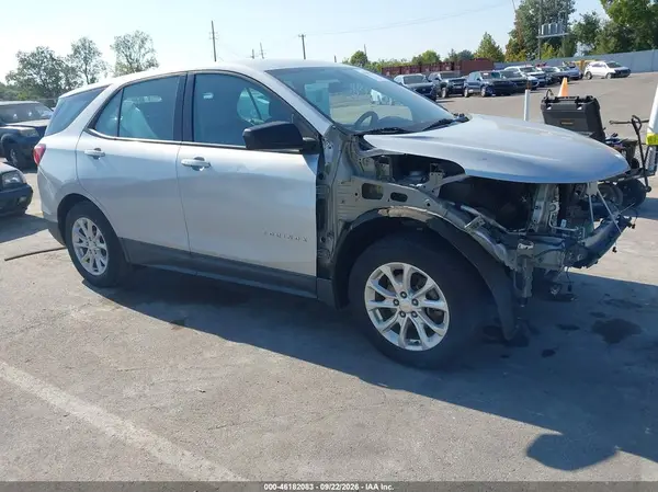 2GNAXHEV5J6145571 — 2018 Chevrolet Equinox, Передняя часть (Front End), фото до ремонта