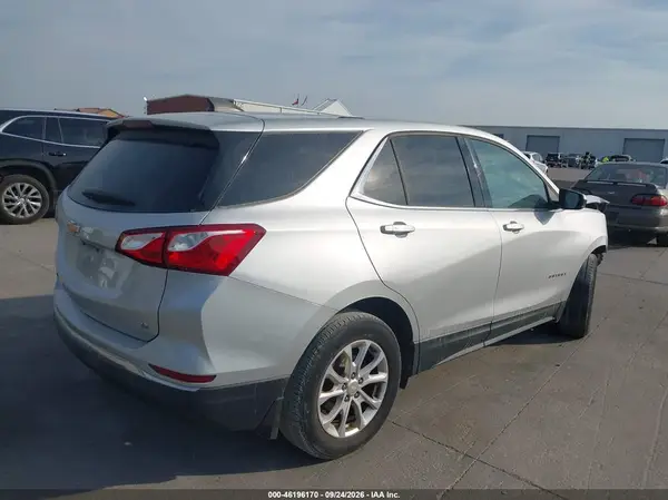 3GNAXJEV3JS575415 — 2018 Chevrolet Equinox, фото 4 с аукциона IAAI, Передняя часть
